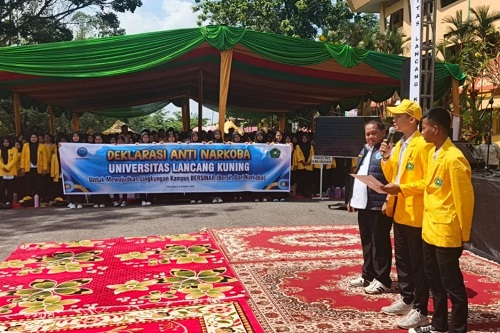 2.900 Mahasiswa di Pekanbaru Deklarasikan Anti Narkoba Bersama BNN