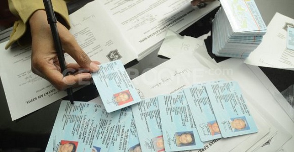 Karena Tinta Riboon, Buat KTP Elektronik, Warga Dumai Harus Menunggu Selesai  Hingga 2019