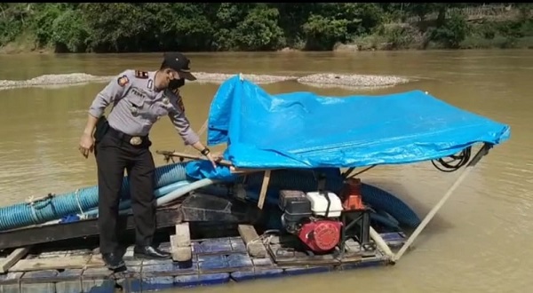 Respon Cepat, Polsek Kuantan Mudik Lakukan Penertiban PETI di Rantau Sialang