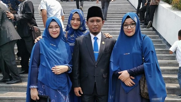 Lora Fadil Anggota DPR RI yang Bawa 3 Istri di Hari Pelantikan: Di Hotel Kami Nginap Sekamar Berempat
