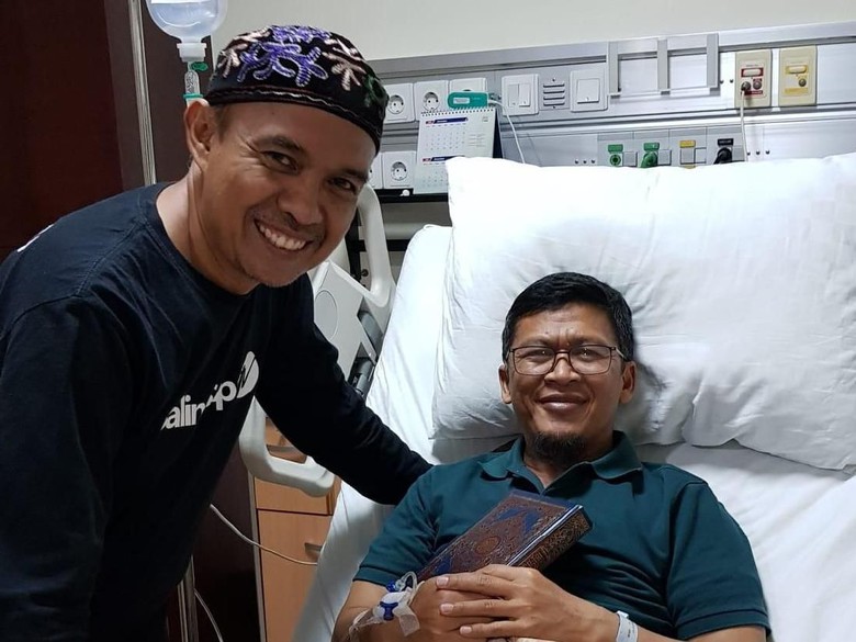 MOHON DOA... Aa Gym Masih Dirawat di RSCM, Begini Kondisinya