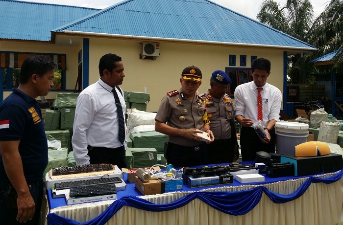 Tapa Dokumen, Polres Inhil Amankan 588 Koli Barang Ilegal