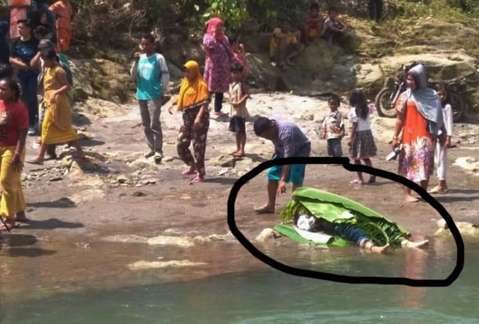 TRAGIS...Rem Blong, Motor Meluncur ke Jurang, 2 Gadis Remaja Tewas Terperosok