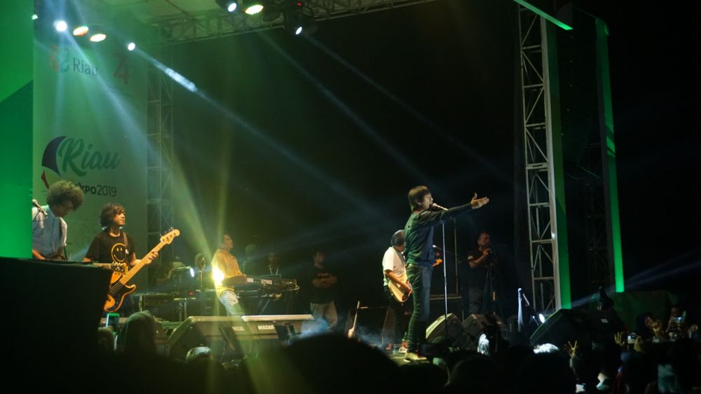 D'Masiv Hibur Ribuan Pengunjung Riau Expo 2019, 'Apa Kabar Pekanbaru'