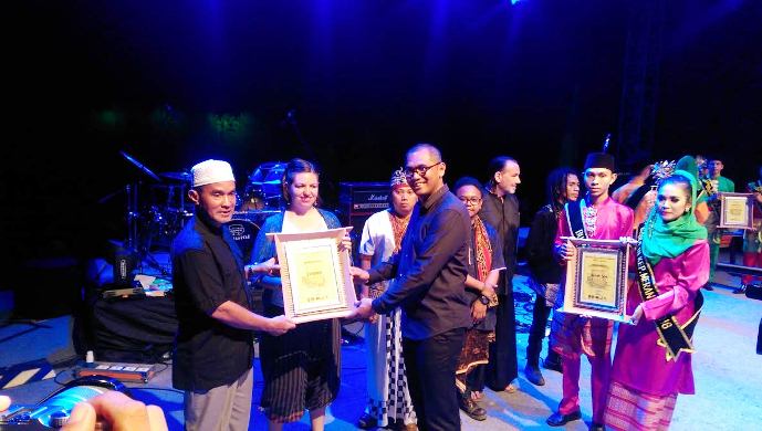 Wabup Meranti dan Kadis Pariwisata Provinsi Riau Tutup Bokor World Festival 2016