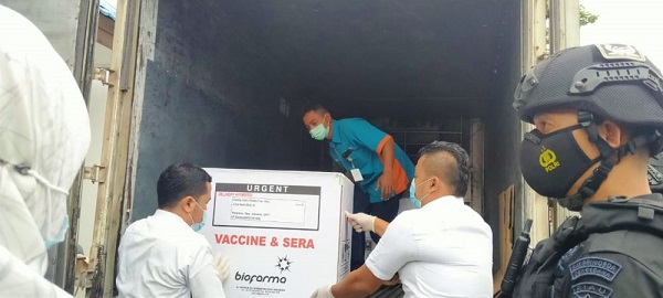 22.840 Dosis Vaksin Sinovac Kiriman Tahap II Tiba di Pekanbaru