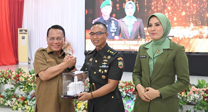 Danrem 031 Wirabima  Pimpin Sertijab Dandim 0321 Rohil, Bupati: Kami Harapkan Sinergi dan Kolaborasi...