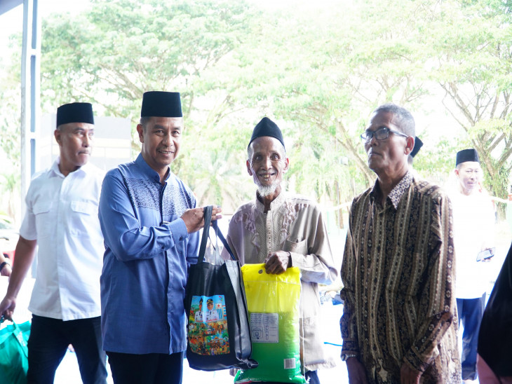 Bupati Kampar Safari Ramadhan di Desa Karya Bhakti
