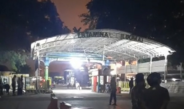 Wali Kota Dumai Ikut Pantau Upaya Pemadaman Kebakaran Kilang Pertamina
