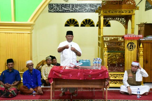 Hadiri Tabliq Akbar di Desa Sipungguk, Sekda Kampar: Ambil Inti Sari Peristiwa Isra' dan Mi'raj Nabi Muhammad SAW