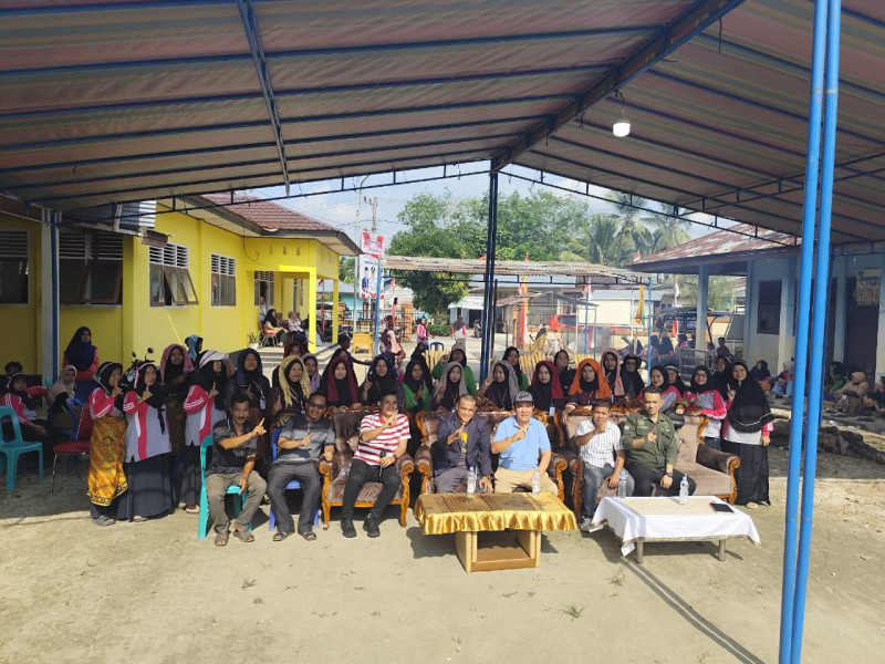 Lestarikan Tradisi, Abdul Wahid Apresiasi Lomba Lomang Cucuak Desa Naumbai