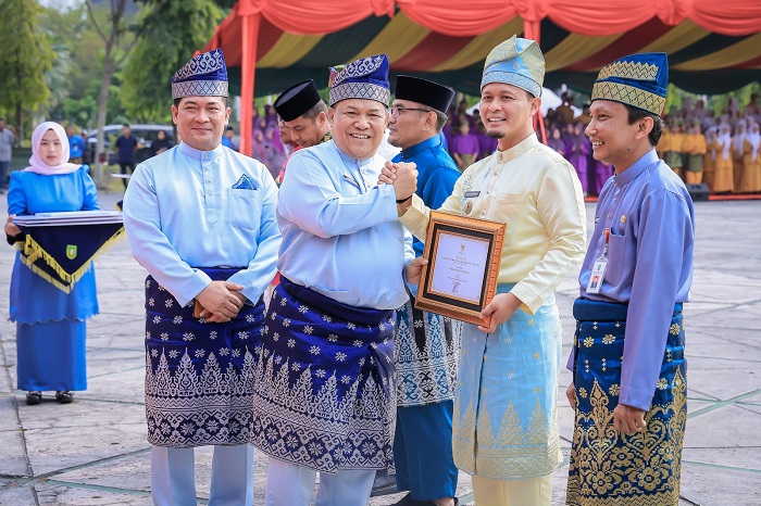 Pekanbaru Terbaik II Perencanaan dan Pencapaian Pembangunan Daerah Tingkat Provinsi Riau