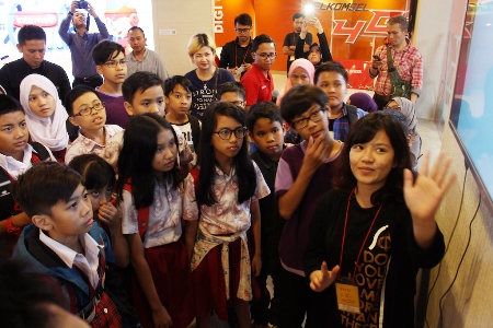 Telkomsel Edukasi InternetBAIK di Indonesia Cyberkids Camp 2016