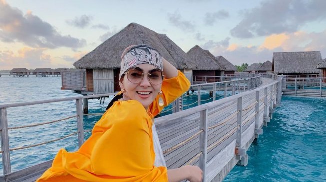 Duh, Dibilang Mirip Dukun karena Pakai Penutup Kepala, Syahrini Bilang Begini...