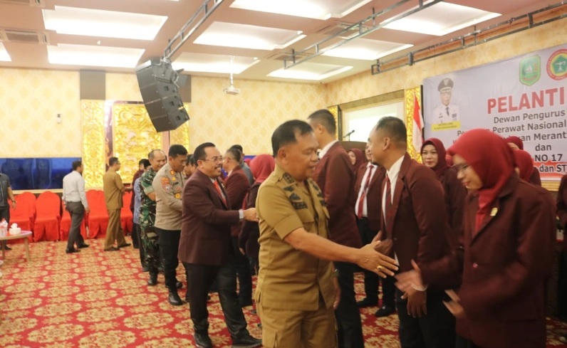 Plt Bupati Asmar Harap Perawat Semakin Profesional