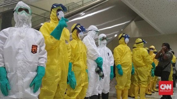 PPNI: Jangan Coba-coba Melayani Pasien COVID-19 Tanpa APD Standar