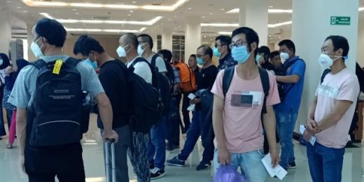 Pemerintah Aneh dan  Ngawur, Bolehkan  500 TKA China  Masuk Sultra, Rakyat Mudik di Halau, Perlu Tahu Siapa Biang Keroknya''