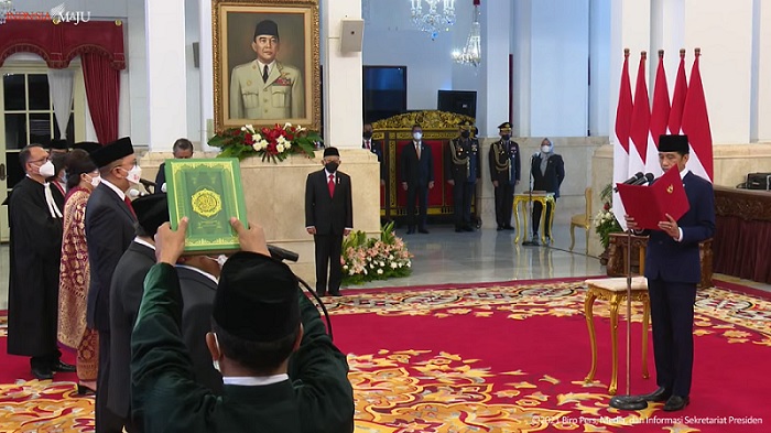 Jokowi Lantik 17 Duta Besar, Fadjroel Rachman  Bertugas untuk Kazakhstan dan Tajikistan