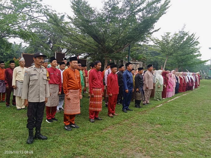 Camat Teluk Meranti Pimpin Upacara Hari Jadi Kabupaten Pelalawan ke-27
