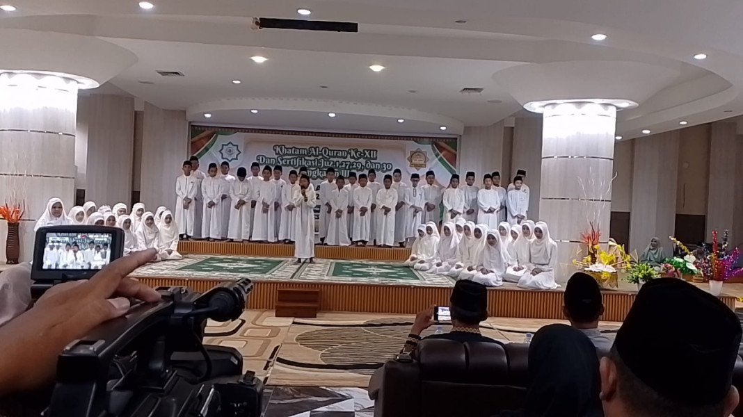SDIT BPMAA Pekanbaru Gelar Khatam Alquran ke-12 dan Sertifikasi Juz 1, 27, 29, dan 30