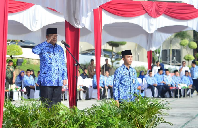 Wagubri Pimpin Upacara Peringatan Hari Otonomi Daerah ke XXIII