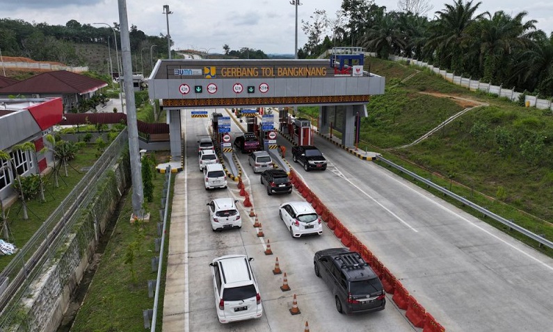 Tol Pekanbaru-Dumai Dilewati 303.446 Kendaraan