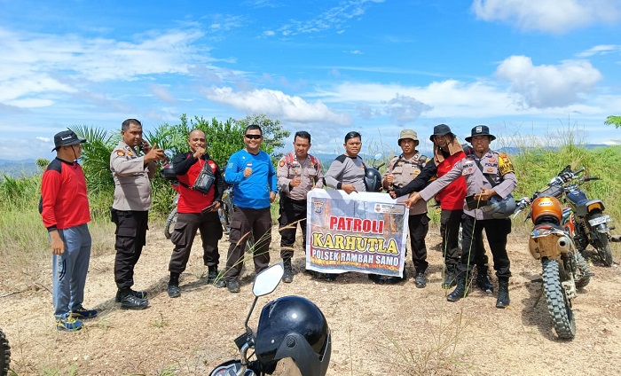 Aksi Antisipatif, Kapolsek Rambahsamo Pimpin Patroli Karhutla Bersama MPA