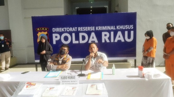 Dua Oknum Pegawai Bank di Riau  Diamankan Polisi Terkait Dugaan Hilangnya Uang Sejumlah Nasabah