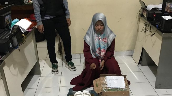 Curi Uang Ratusan Juta di Pesantren, Siska Mahasiswi Berhijab Ini Diduga Idap Kleptomania, dari SMA Suka Nyuri