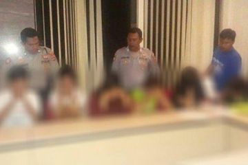 Astaga! Kehabisan Uang Saat Liburan, 6 ABG Ini 'Jual Diri' dengan Tarif Rp 300 Ribu Agar Bisa Pulang