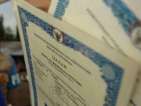 11.856 Ijazah SMA/SMK Negeri di Riau Masih Tersimpan di Sekolah, Disdik:  Pengambilan Gratis!