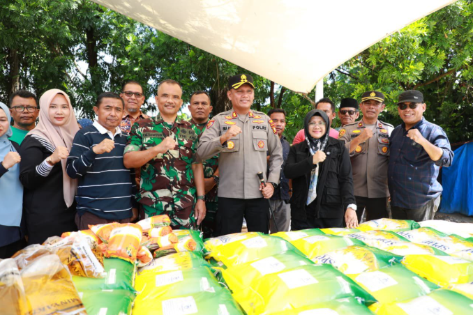 Bupati Siak Tinjau Pasar Murah di Taman Motuyoko  Tualang