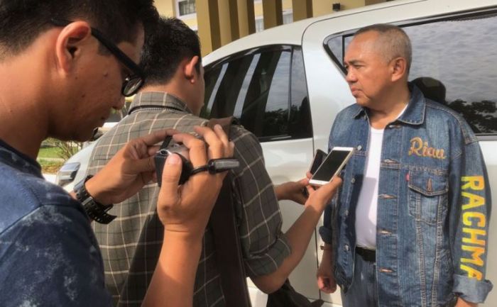 Coba Perhatikan, Ada yang Beda dengan Penampilan Gubri Andi Rachman Sekarang