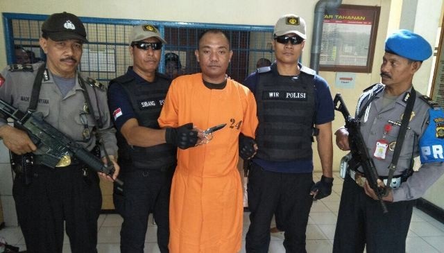 MASIH DENDAM...Budiarta Tikam Berondong Selingkuhan Istrinya Pakai Pisau Lipat, Berdarah-darah