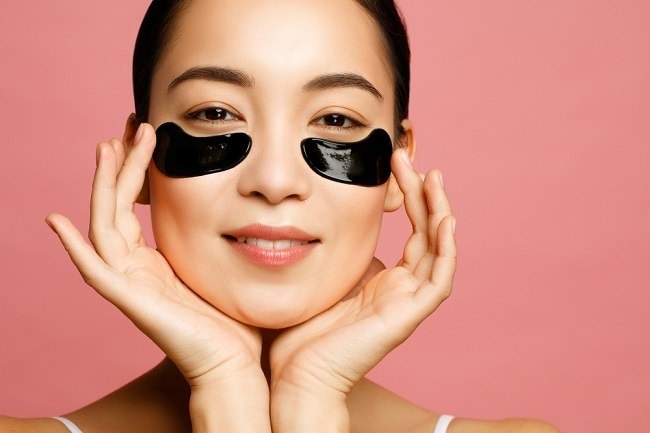 Masker Mata Panda yang Efektif Hilangkan Lingkar Hitam di Bawah Mata