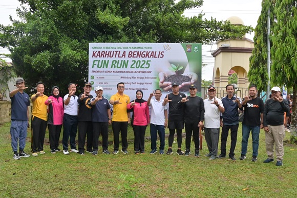 Diikuti Ribuan Peserta, Bupati Bengkalis Apresiasi Antusias Masyarakat Bengkalis Ikuti Fun Run 2025