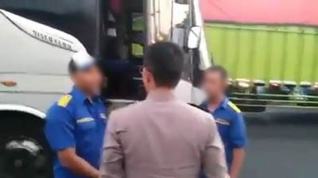 Bus Sugeng Rahayu Ngeblong, Polisi: Otaknya Dipakai!