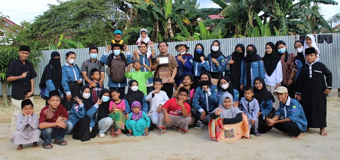 HIMAFI MIPA Unri Lakukan Kunjungan ke Panti Asuhan Al MUzakki Pekanbaru