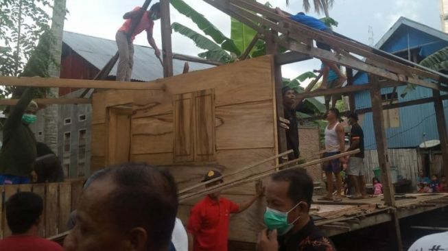 Tega! Gara-gara Beda Pilihan di Pilkada, Rumah Rusdi Rahmah Digusur Pemilik Tanah