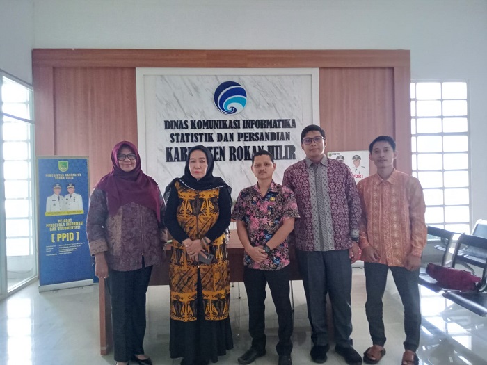 Diskominfotiks Rohil Terima Kunjungan Pembinaan dan Monitoring PPID Diskominfotik Riau