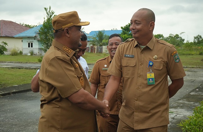Wabup Syamsurizal Sarankan  Lahan Kosong di Sekitar Kantor Camat Mempura Dijadikan Kawasan Pemukiman