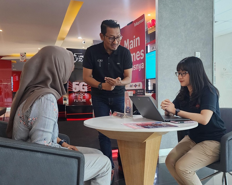 Natal dan Tahun Baru, Telkomsel Prediksi Kenaikan Trafik Broadband di Sumatera Sebesar 17,5 Persen