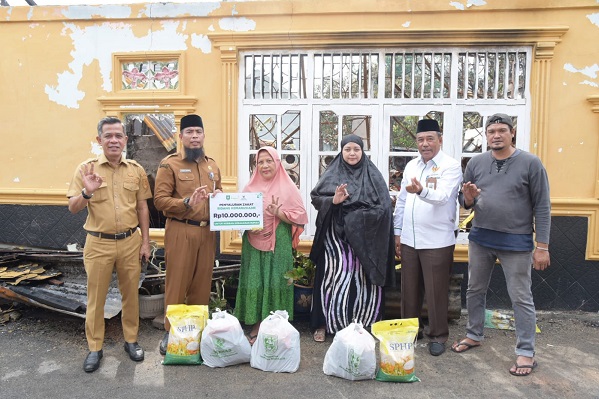Pemkab Salurkan bantuan Korban Kebakaran, Bengkalis dan Bantan