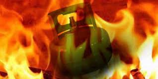 Ledakan Tabung Gas di Damon, Rumah dan Pemiliknya Terbakar Hebat...