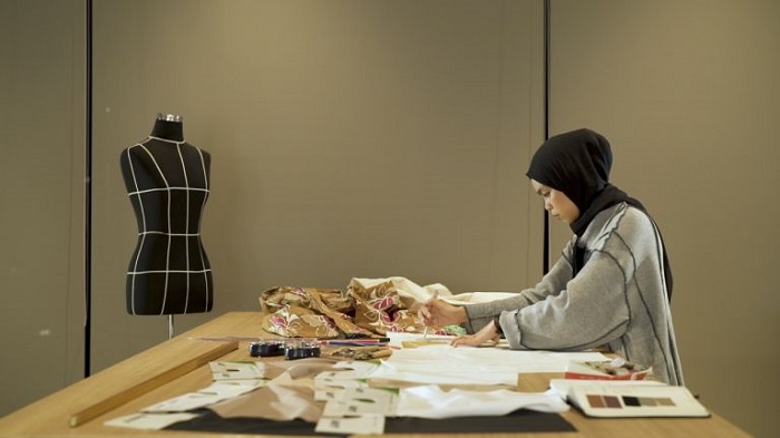 RBA Binaan RAPP dan Desainer Muda Asal Siak Bawa Batik Riau ke Kancah Nasional