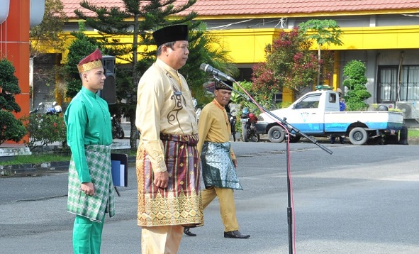 Pimpin Upacara Peringatan Sumpah Pemuda, Ini Pesan Sekda Inhu...