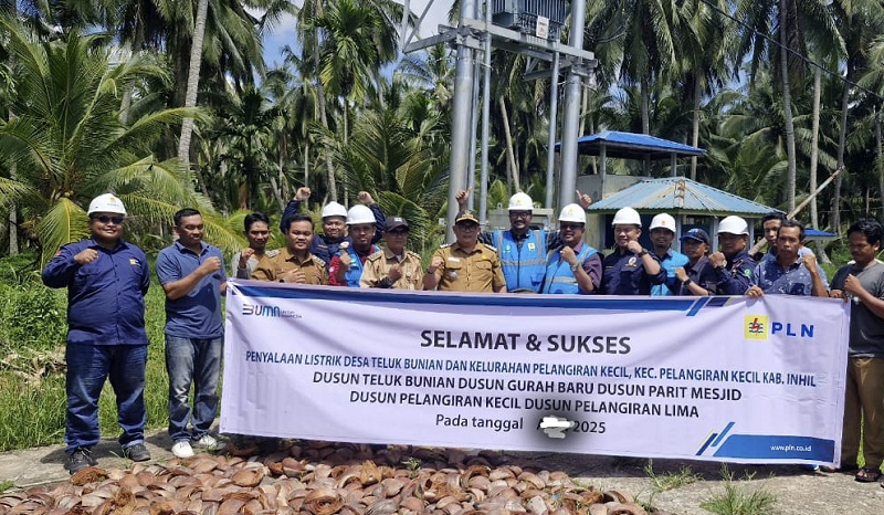 Jadi Simbol Kemajuan, Listrik PLN Kini Menyala di Lima Dusun di Teluk Bunian