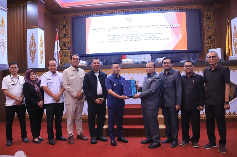 KUA PPAS APBD  Pekanbaru 2025 Disepakati Rp3,02 Triliun