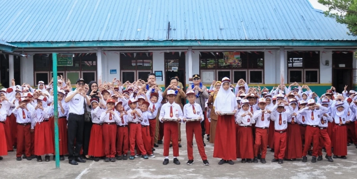 Bupati Asmar: Program Makan Bergizi Gratis Adalah Investasi untuk Generasi Cerdas Meranti