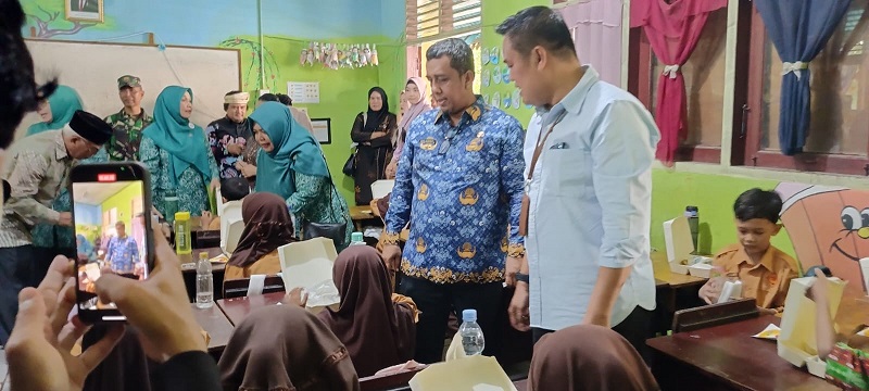 Gandeng Pemprov Riau dan Pemko, BGN  Kembali  Uji Coba Pemberian  Makan Bergizi untuk Murid SD dan Bumil di  Pekanbaru